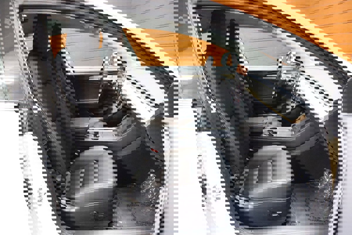 Used 2023 Tesla Model 3 Standard Range RWD image 35