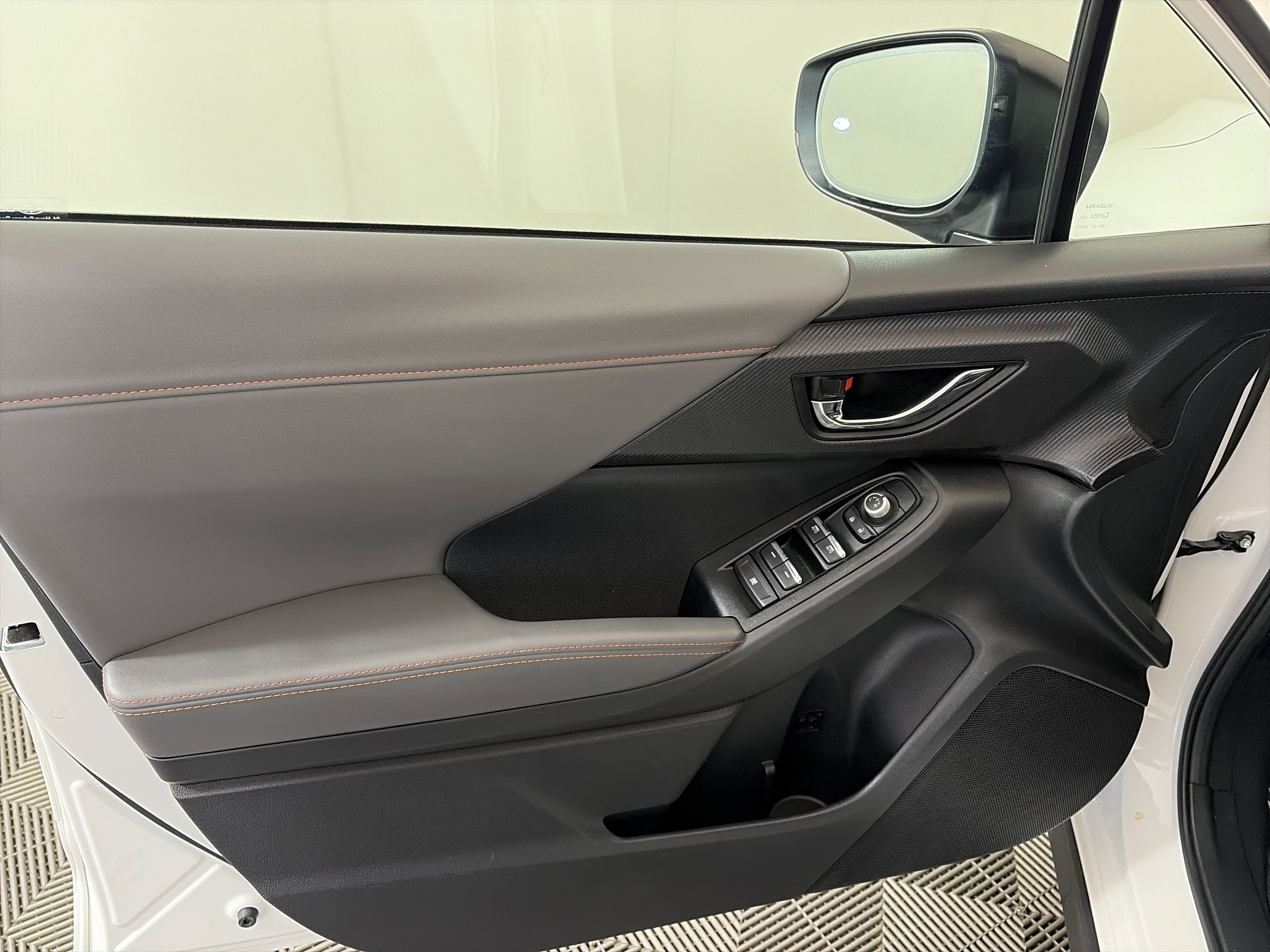 Used 2025 Subaru Crosstrek 2.5i Limited w/ Popular Package #4A image 12