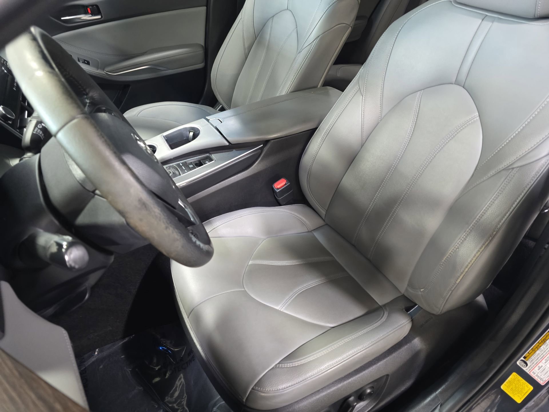 Used 2021 Toyota Avalon XLE FWD image 15