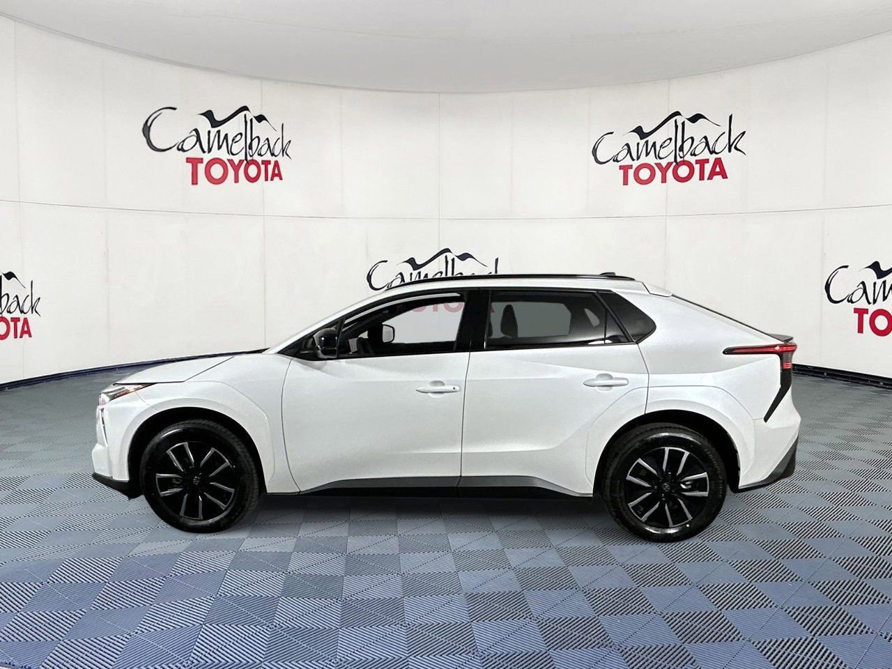 Used 2026 Toyota bZ FWD image 4