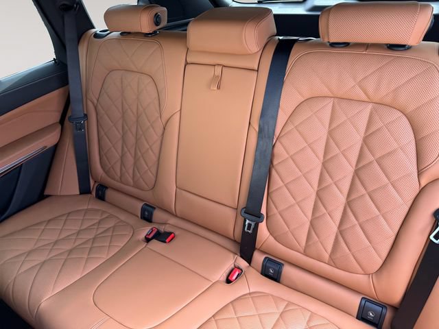 New 2026 BMW X5 xDrive40i w/ Climate Comfort Package AWD/4WD image 13