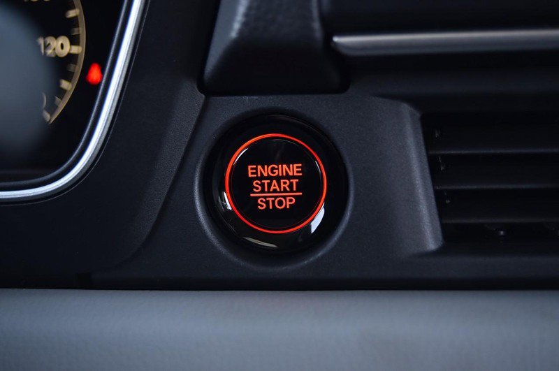 New 2025 Honda Pilot Touring image 16