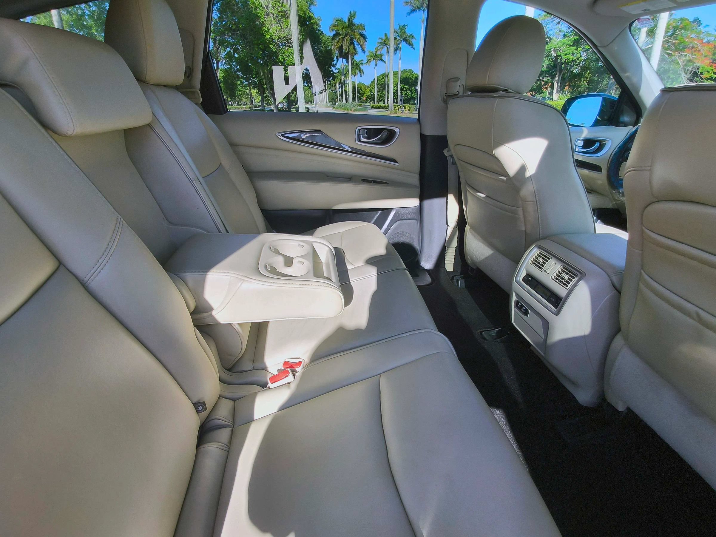 Used 2020 INFINITI QX60 Luxe FWD image 40