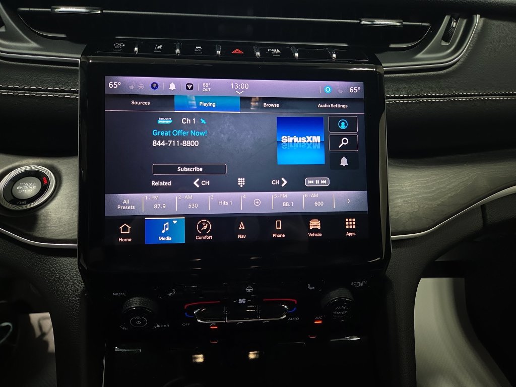 Used 2023 Jeep Grand Cherokee L Limited AWD/4WD image 38