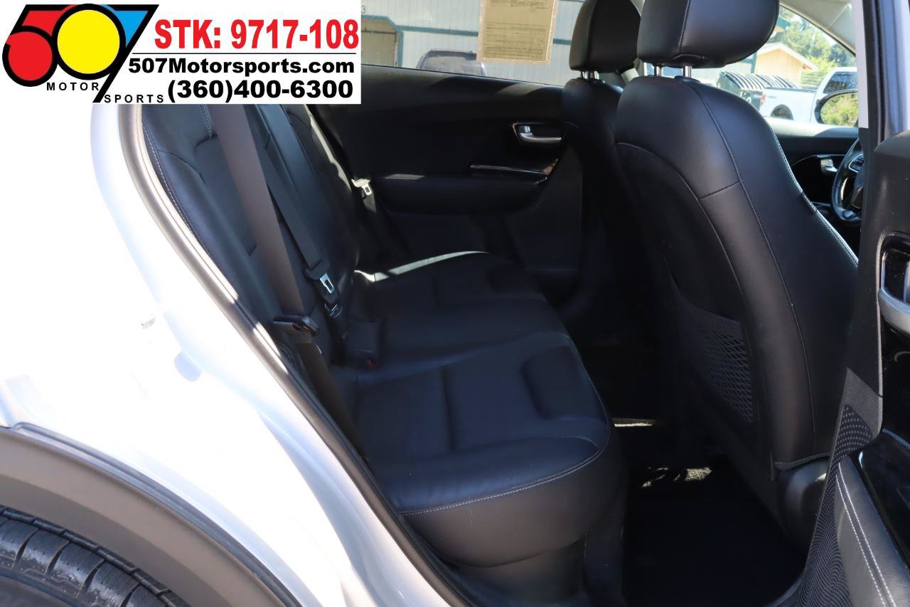 Used 2017 Kia Niro EX FWD image 16