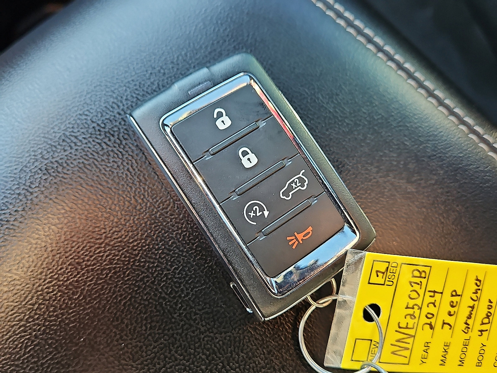 Used 2024 Jeep Grand Cherokee Altitude image 20