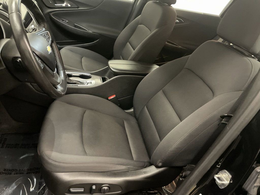 Used 2022 Chevrolet Malibu LT image 12
