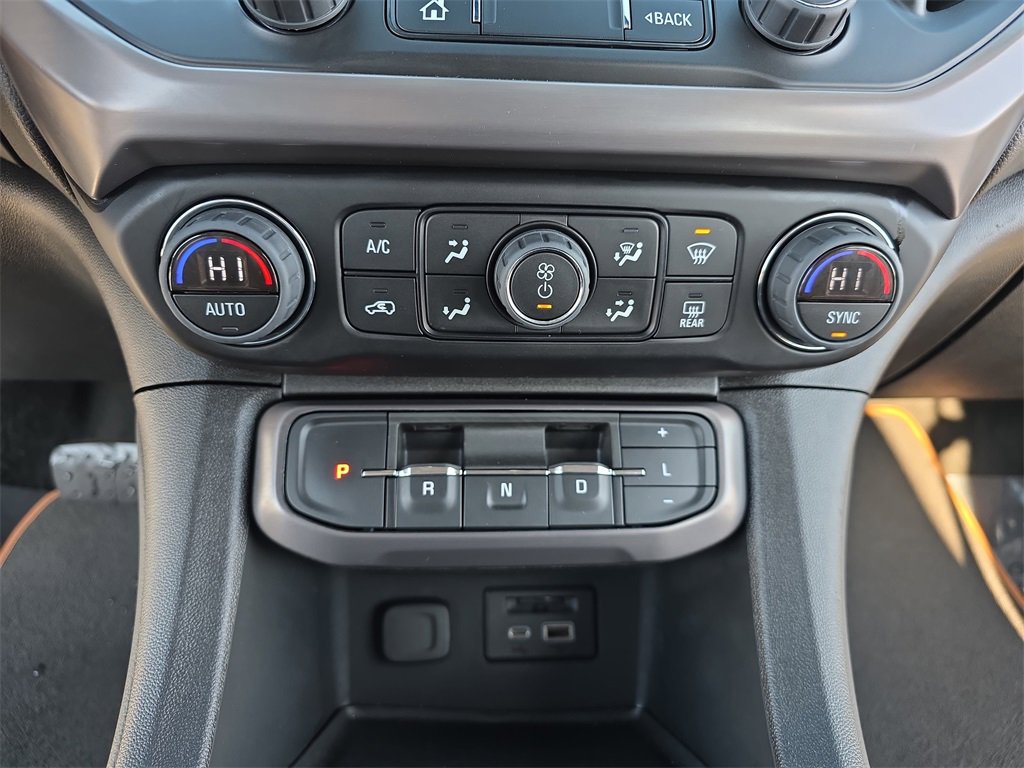 Used 2023 GMC Acadia AT4 image 27