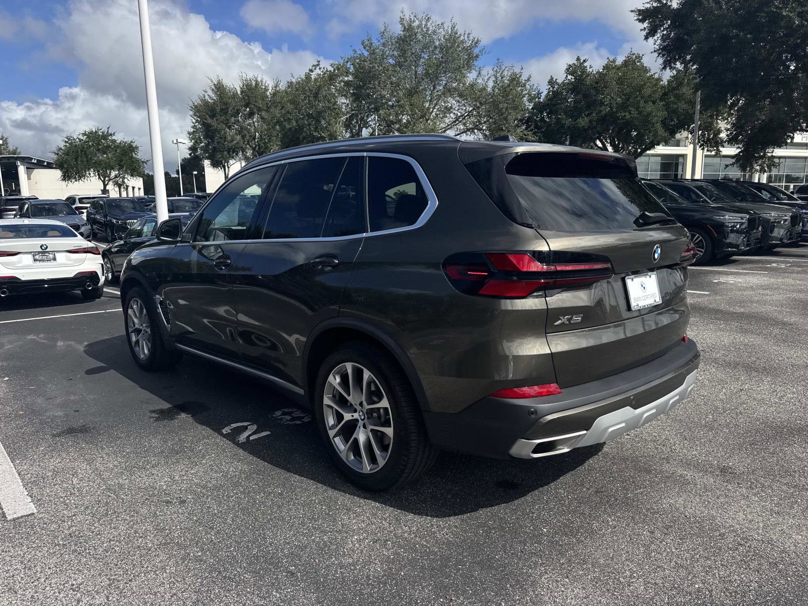 Certified 2025 BMW X5 xDrive40i w/ Premium Package image 6