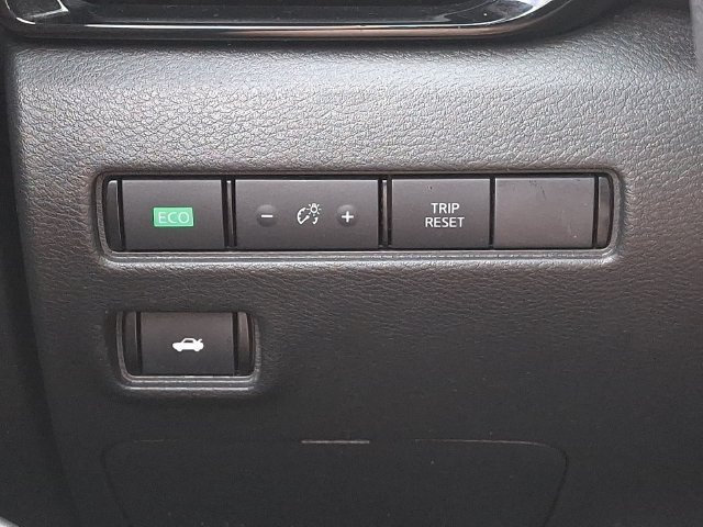 Used 2024 Nissan Sentra SV FWD image 26