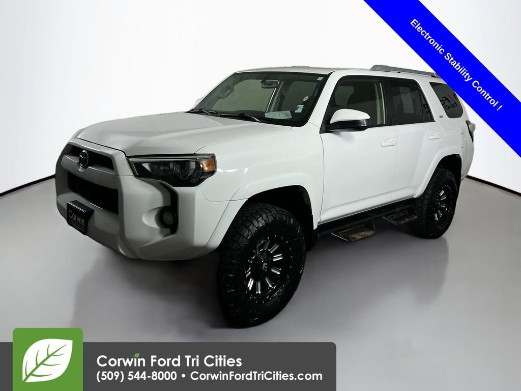 Used 2018 Toyota 4Runner SR5 image 5