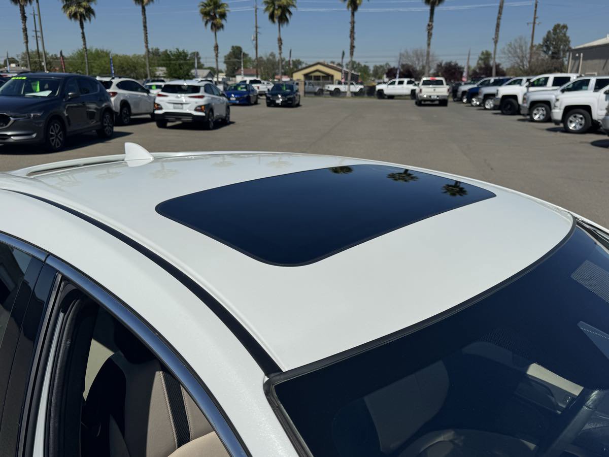 Used 2019 Honda Civic EX image 12