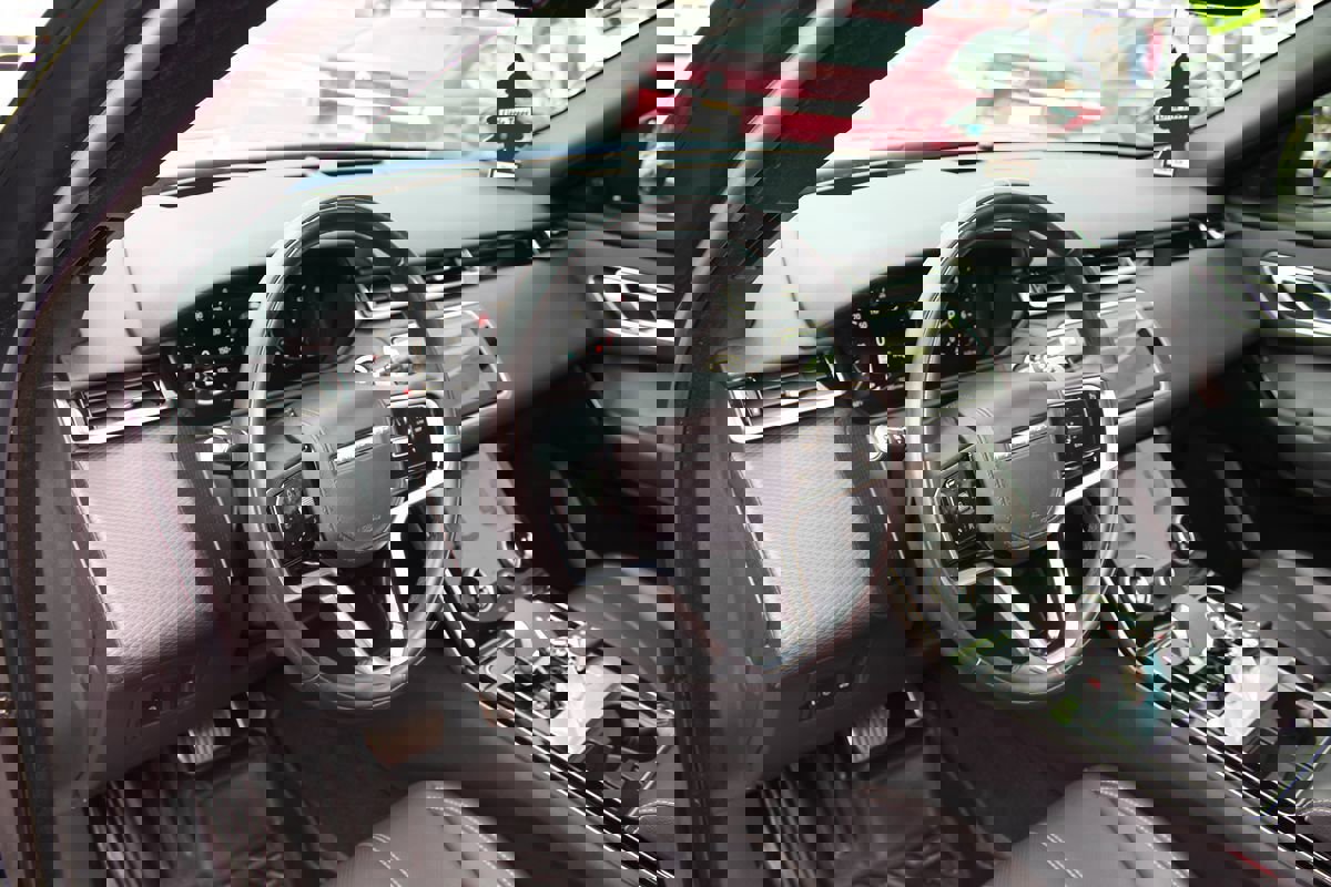 Used 2021 Land Rover Range Rover Velar R-Dynamic S image 20