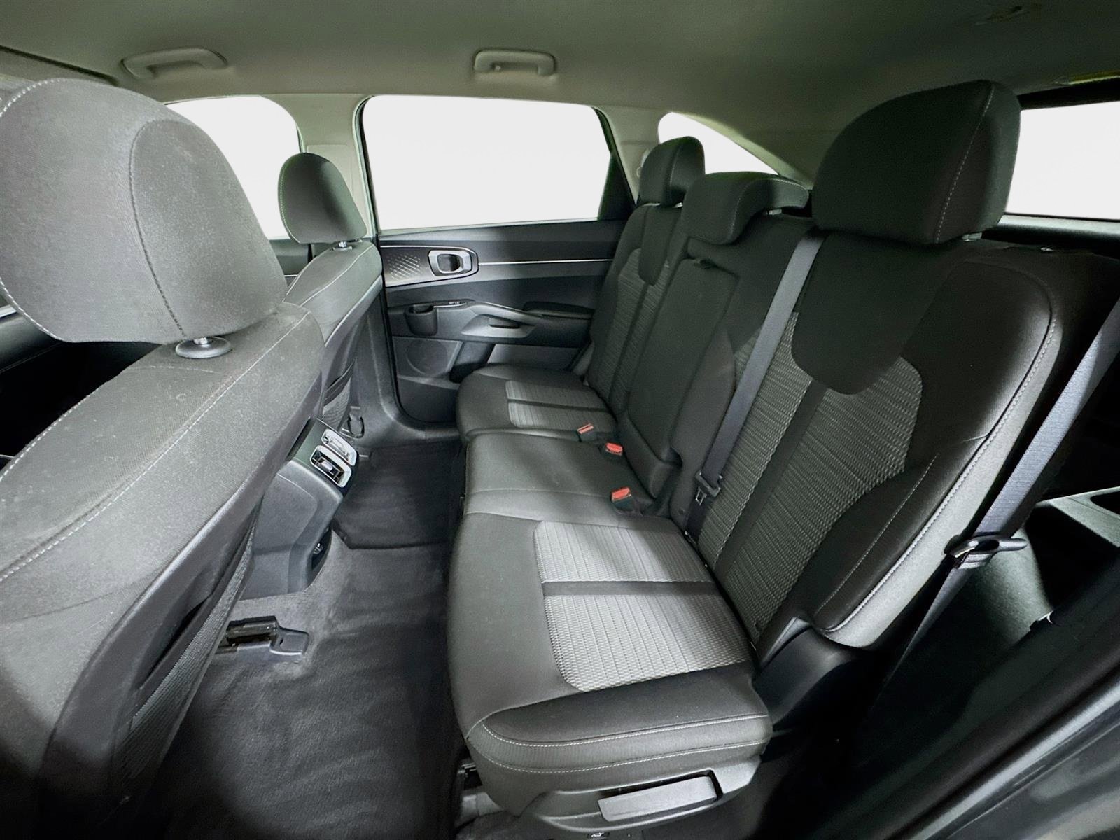 Certified 2022 Kia Sorento LX image 20