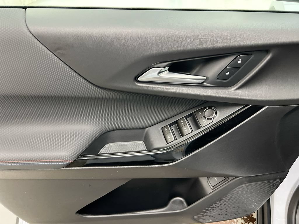 New 2026 Chevrolet Equinox RS FWD image 21