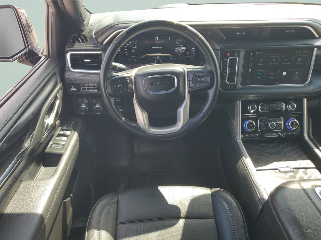 Used 2024 GMC Yukon XL Denali w/ Advanced Technology Package image 15