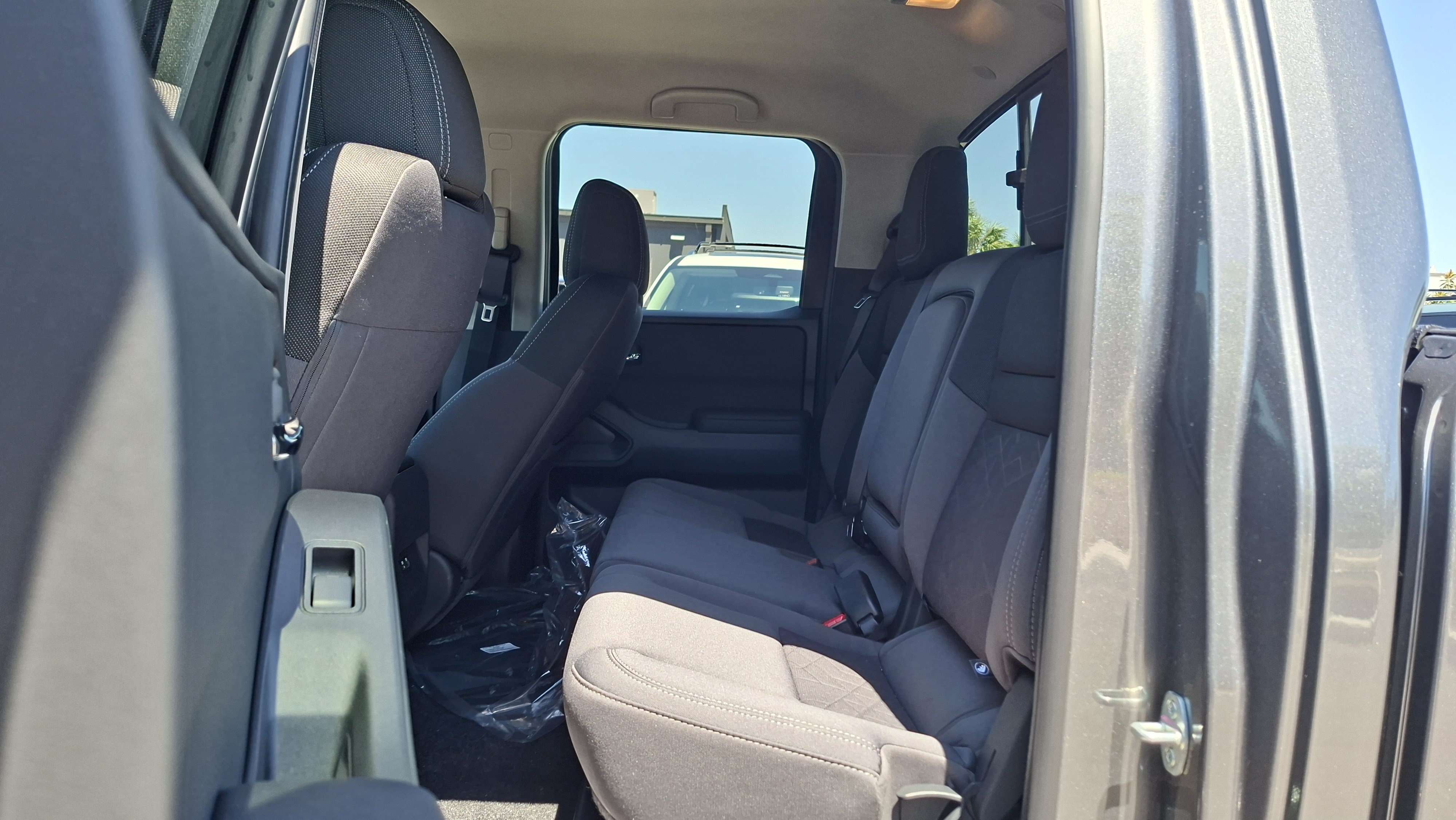 New 2026 Nissan Frontier SV AWD/4WD image 15