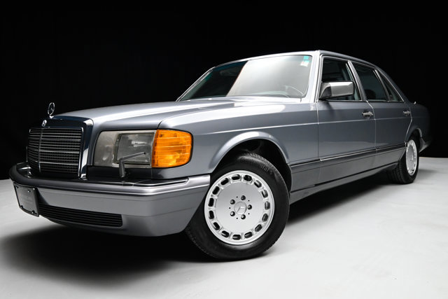 Used 1991 Mercedes-Benz 560 SEL image 1