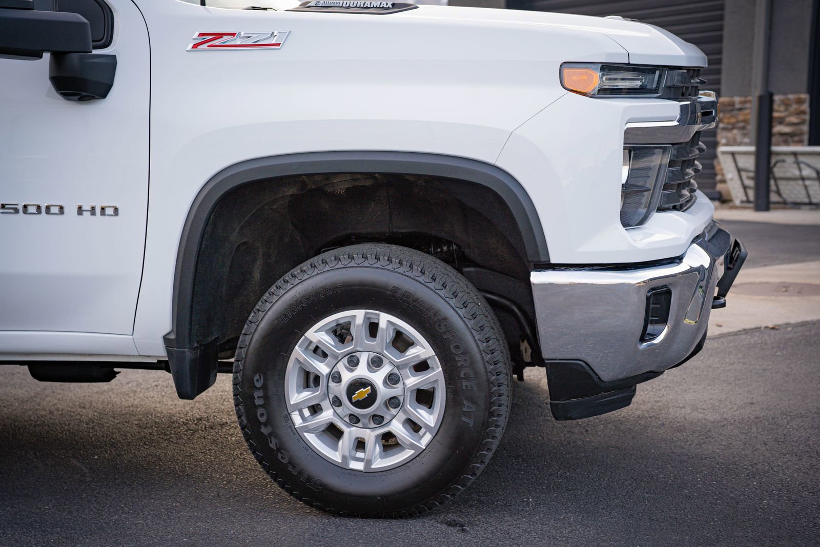 Used 2024 Chevrolet Silverado 2500 LT w/ Convenience Package image 4