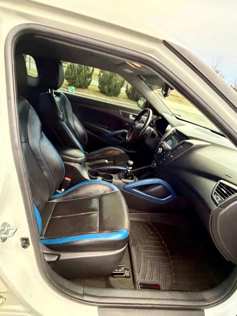 Used 2014 Hyundai Veloster Turbo image 13