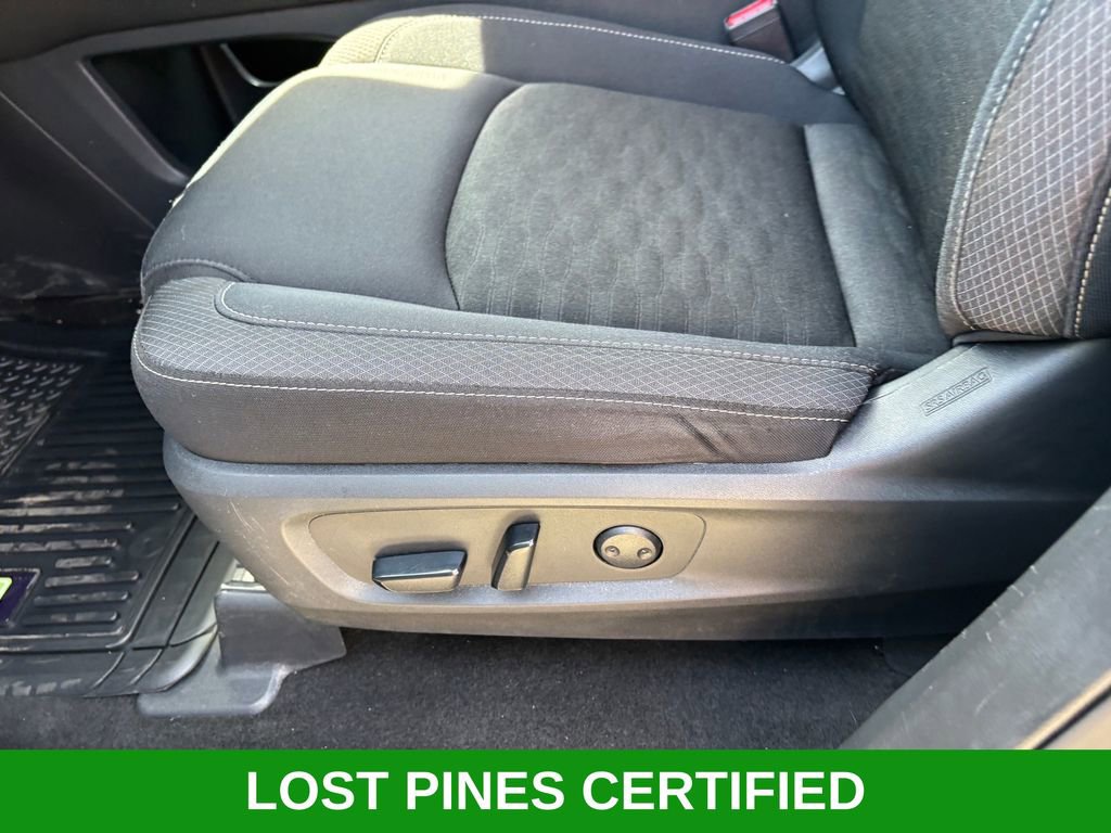 Used 2024 Nissan Pathfinder SV image 22