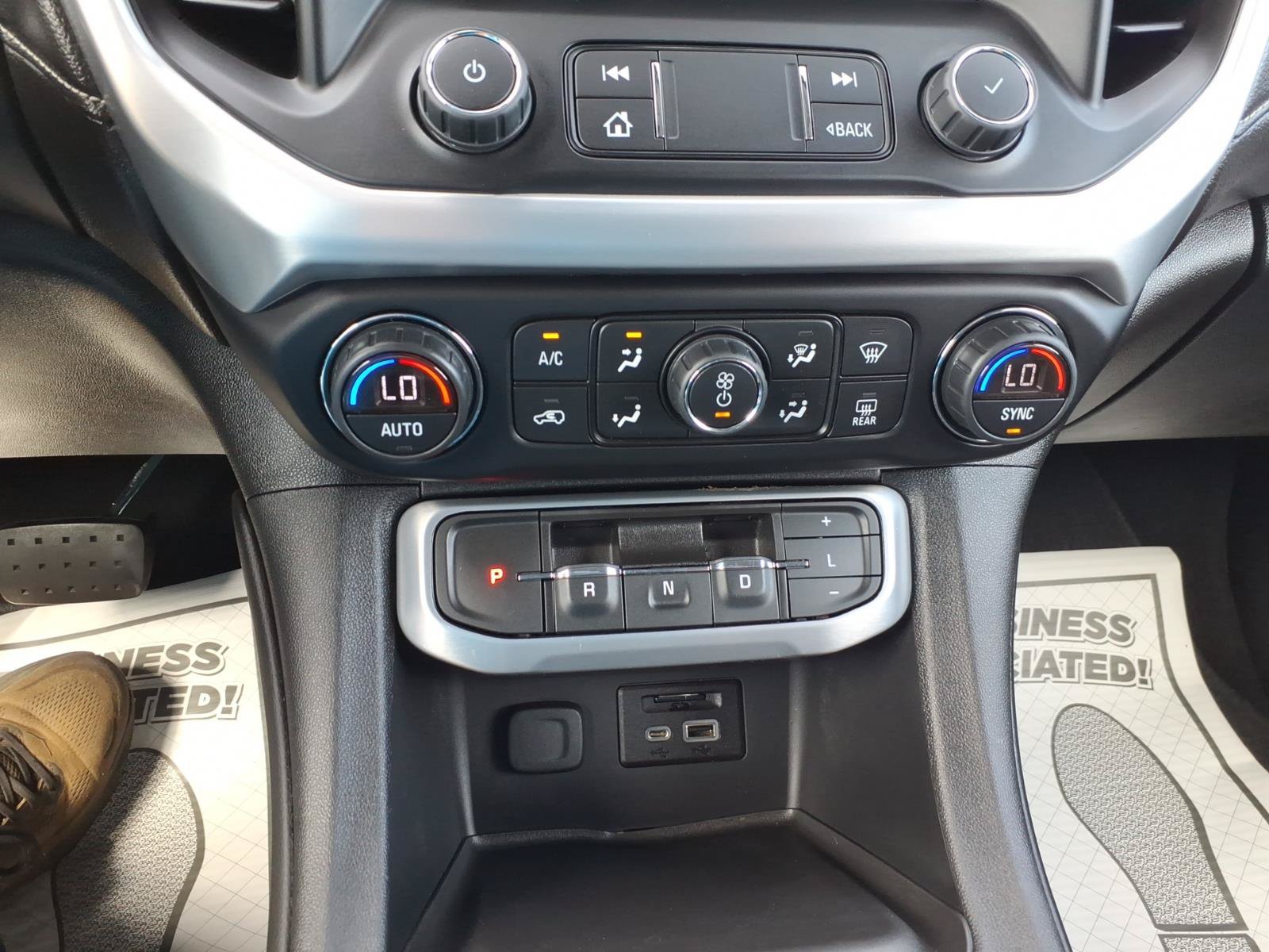 Used 2021 GMC Acadia SLT w/ Elevation Edition FWD image 15
