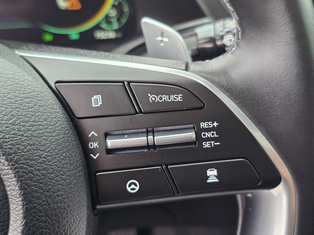 Used 2023 Hyundai Sonata Limited w/ Cargo Package image 21