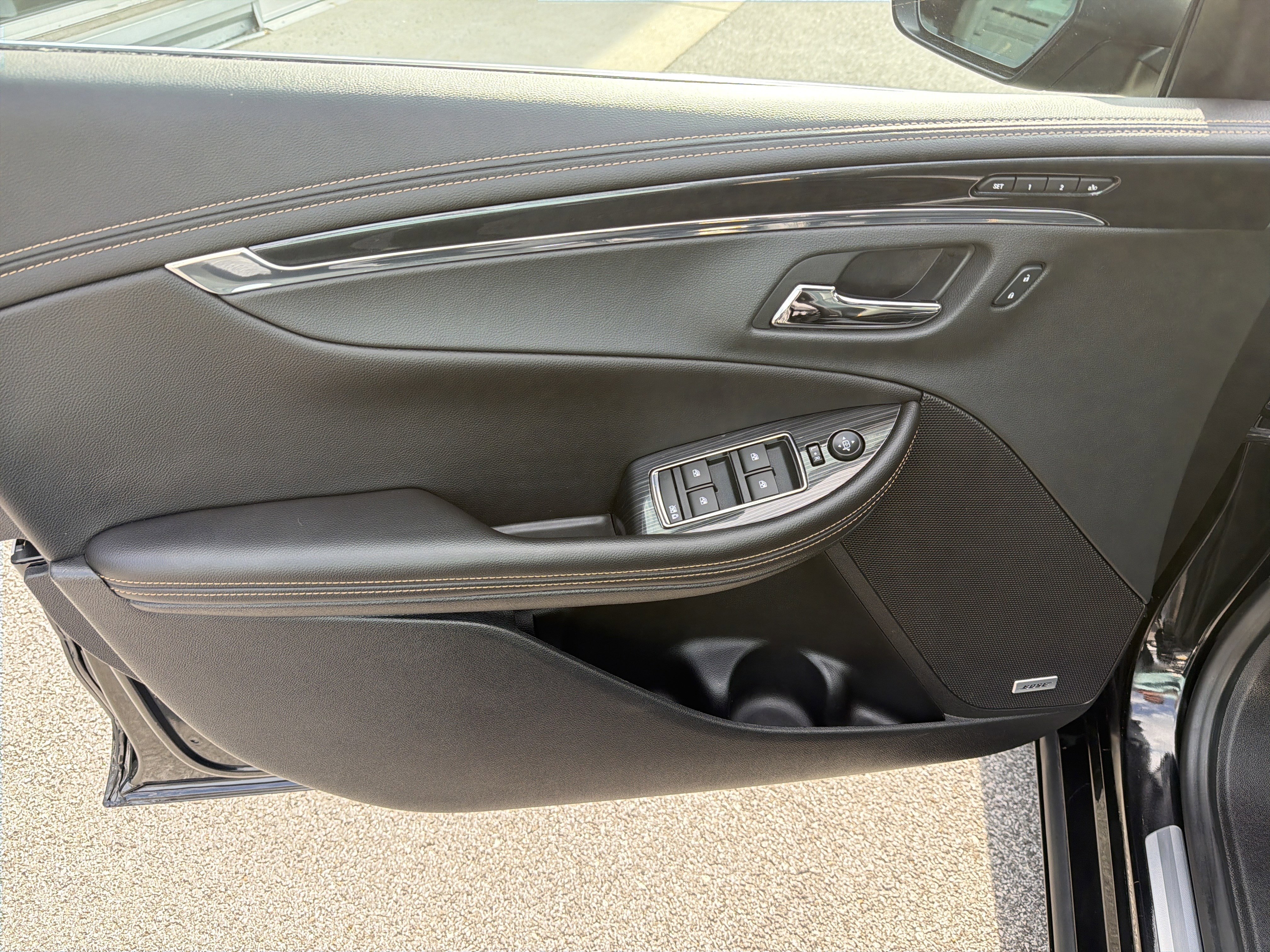 Used 2019 Chevrolet Impala Premier w/ Premier Convenience Package FWD image 11