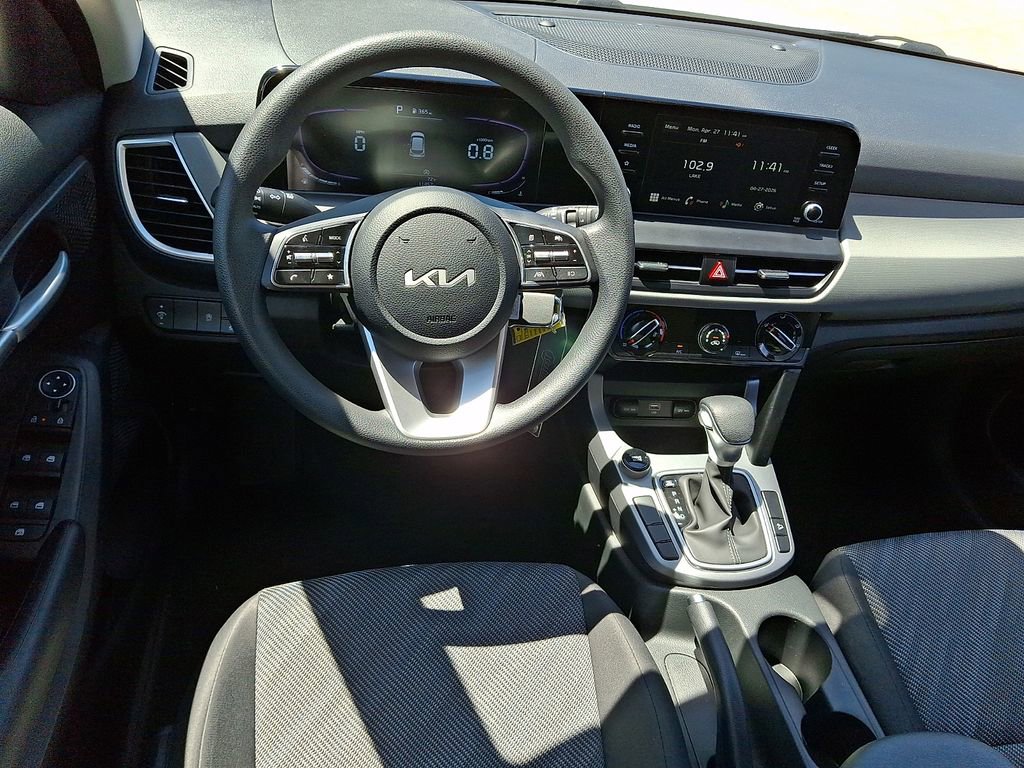 Used 2026 Kia Seltos LX FWD image 11