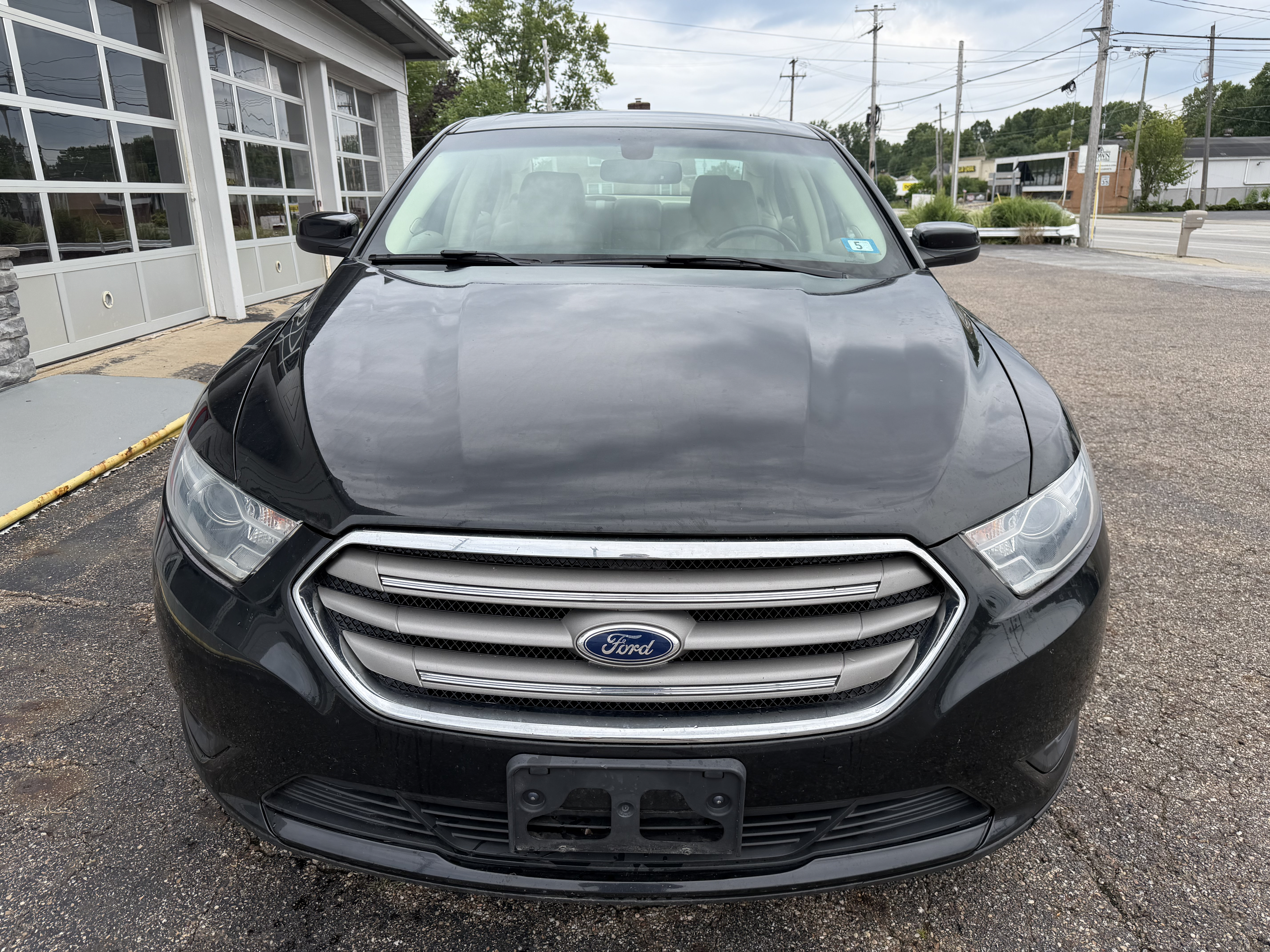 Used 2014 Ford Taurus SEL w/ Equipment Group 201A AWD/4WD image 8