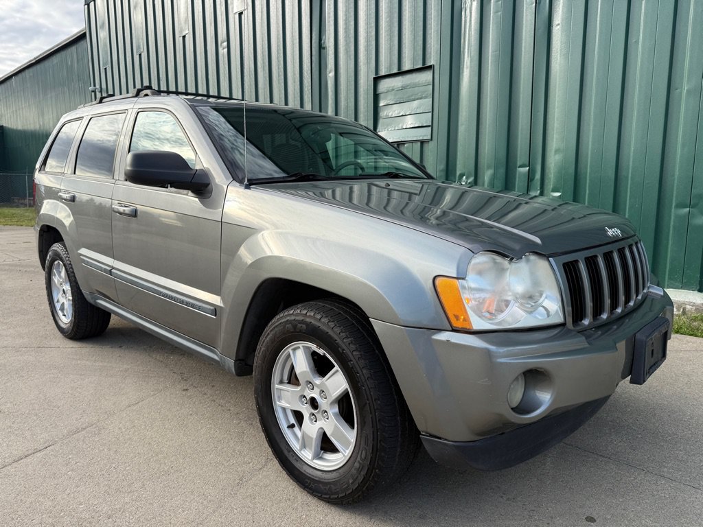 Used 2007 Jeep Grand Cherokee Laredo AWD/4WD image 1