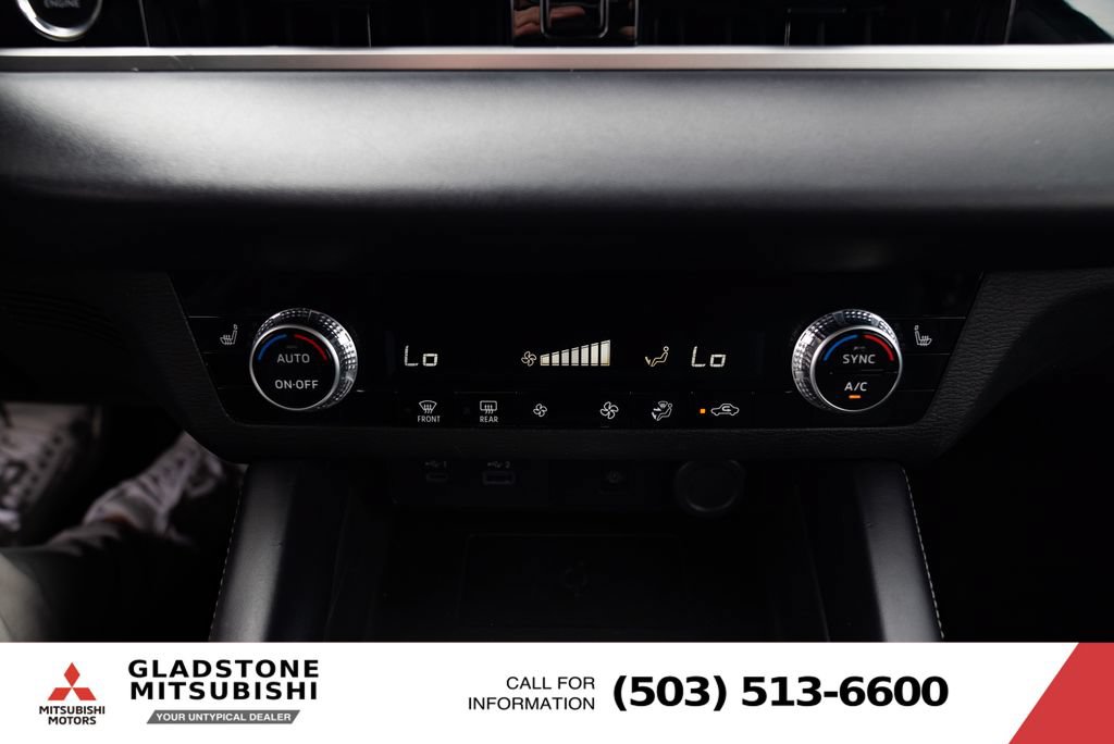 Used 2024 Mitsubishi Outlander SE FWD image 17