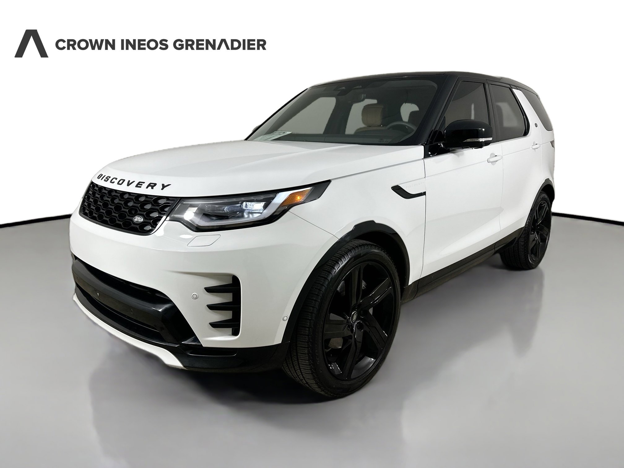 Used 2024 Land Rover Discovery Dynamic SE