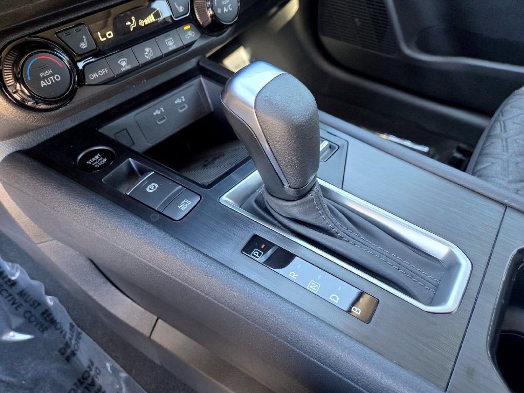 New 2027 Nissan Kicks SV w/ SV Premium Package FWD image 29