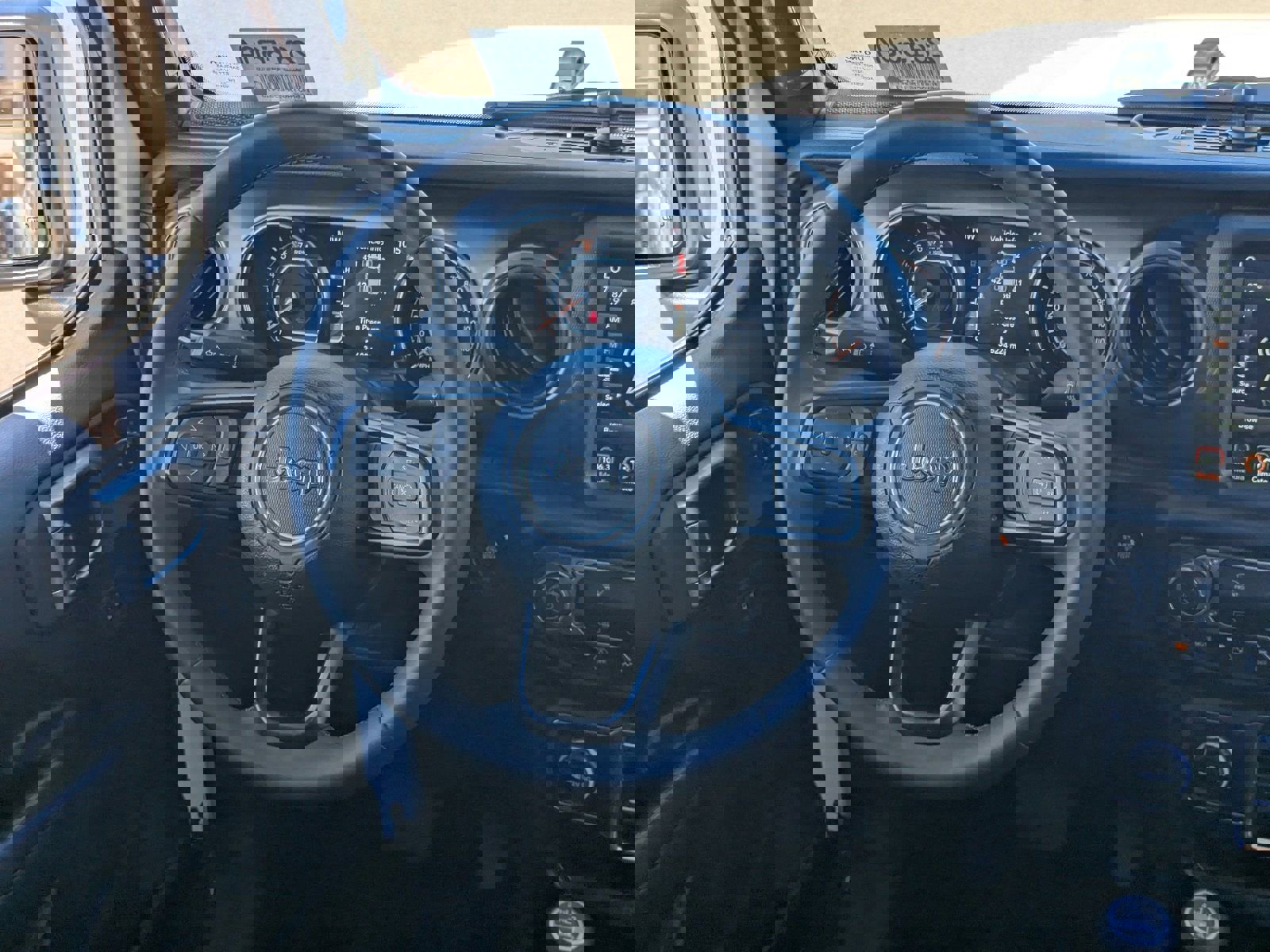 Used 2023 Jeep Gladiator Willys image 16