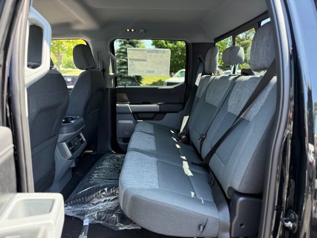 New 2026 Ford F350 XLT w/ XLT Premium Package AWD/4WD image 16