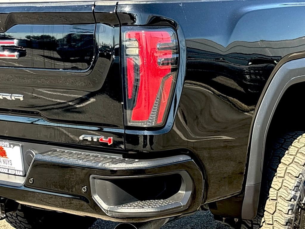 Used 2024 GMC Sierra 3500 AT4 w/ AT4 Premium Plus Package image 10