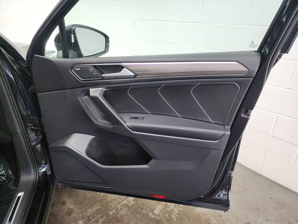 Used 2022 Volkswagen Tiguan SEL R-Line AWD/4WD image 34
