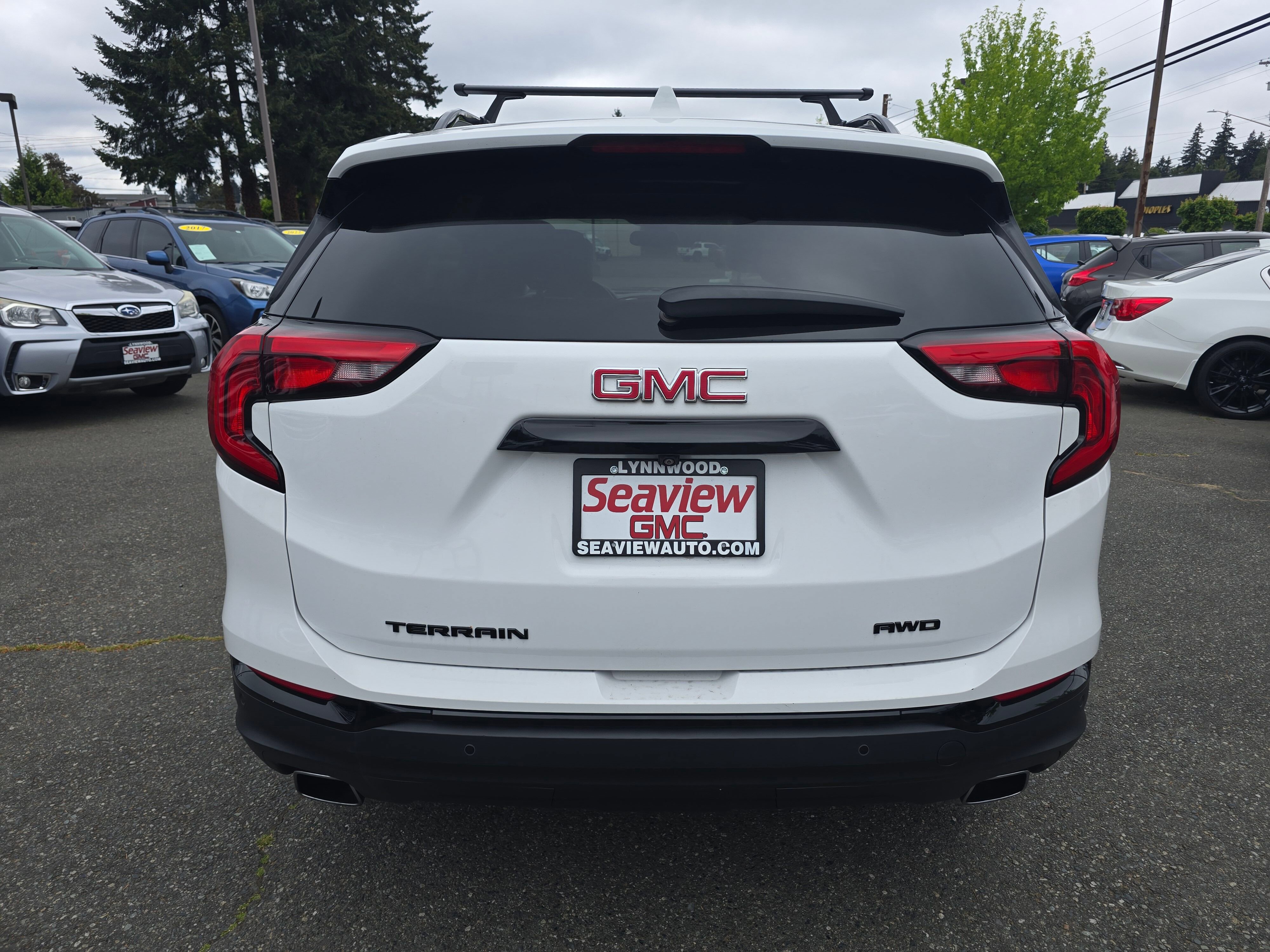 Used 2020 GMC Terrain SLT w/ Preferred Package AWD/4WD image 4