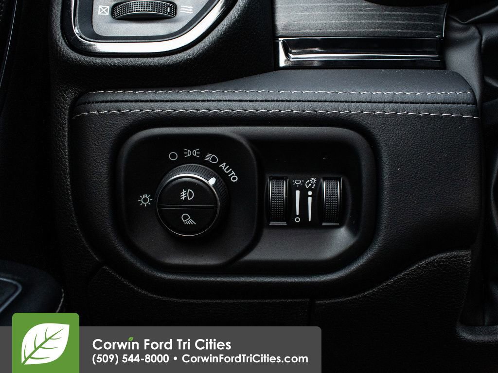 Used 2023 RAM 1500 Limited image 15