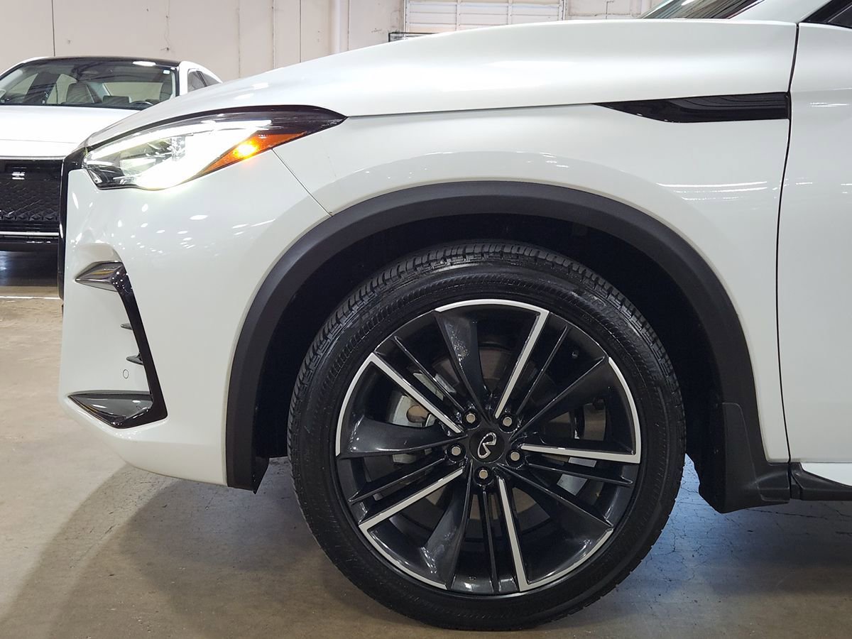 Used 2023 INFINITI QX50 Sport FWD image 5