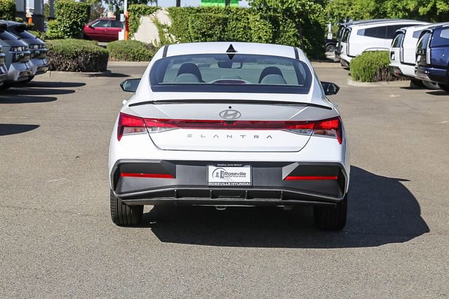 New 2026 Hyundai Elantra Sport FWD image 4