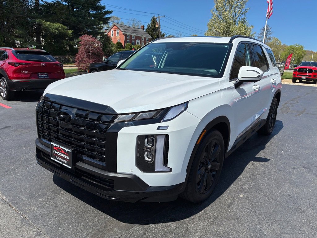 Used 2025 Hyundai Palisade XRT AWD/4WD image 3