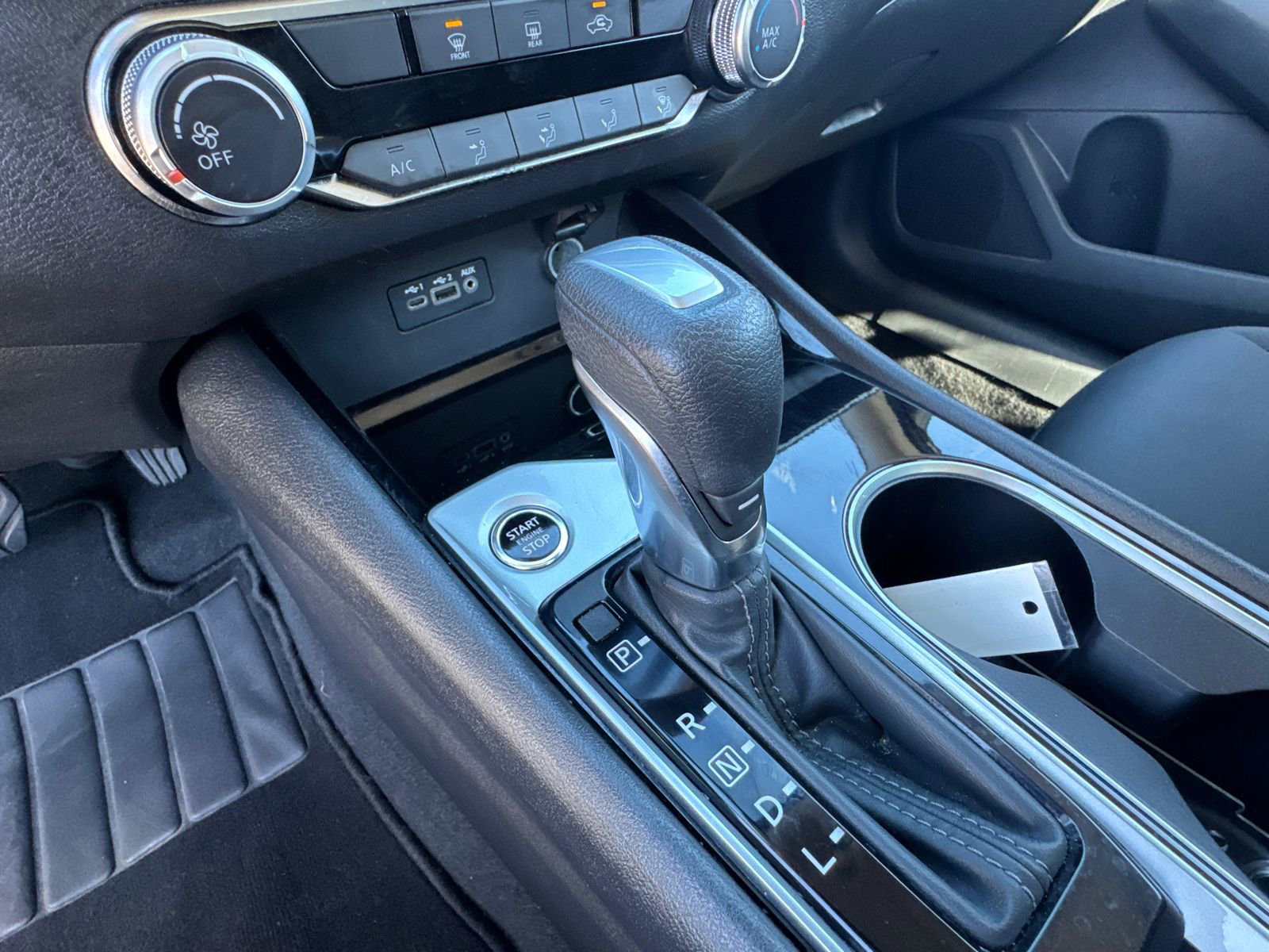 Used 2024 Nissan Altima 2.5 SV image 30