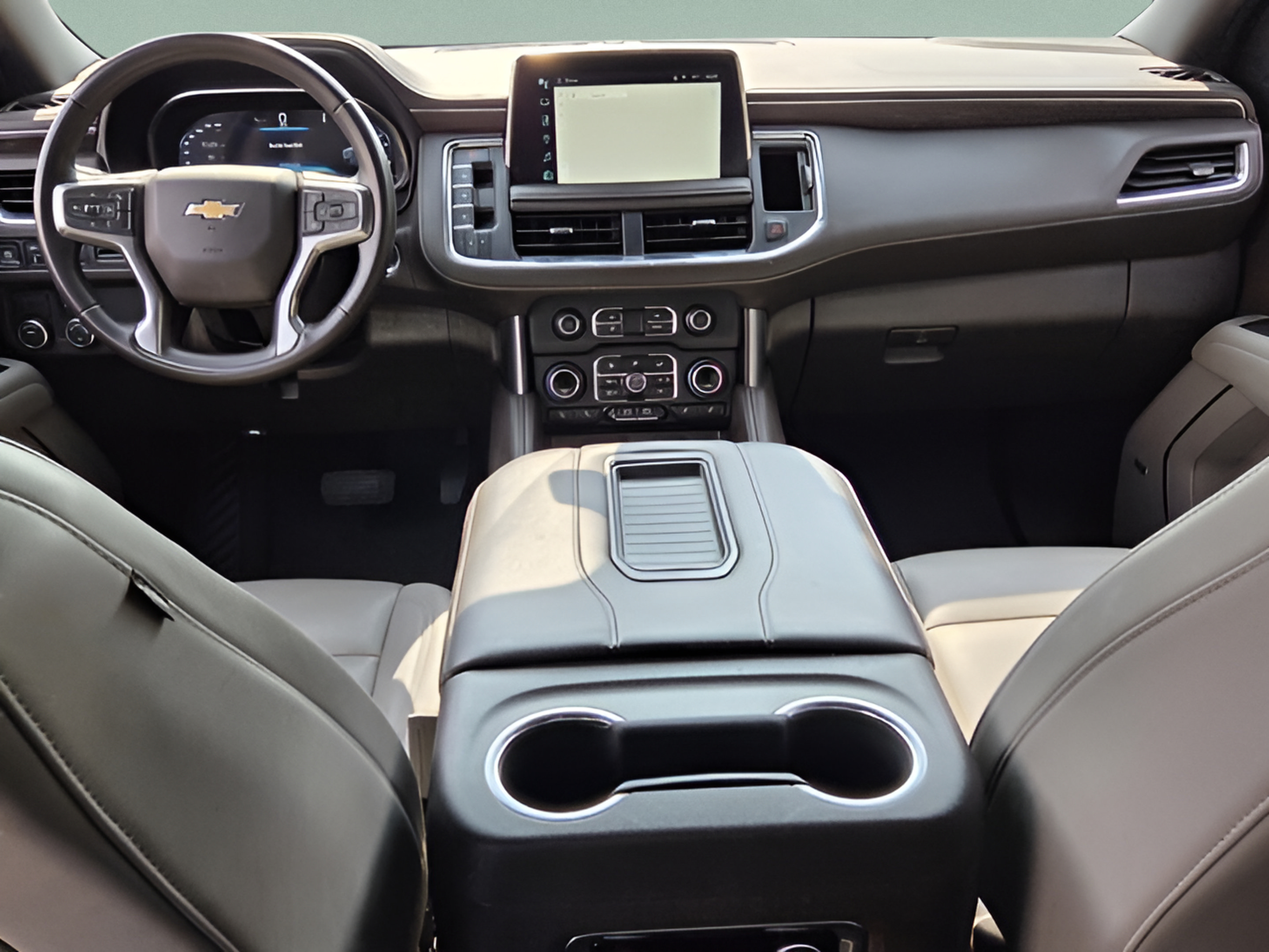 Certified 2024 Chevrolet Suburban LT RWD image 12