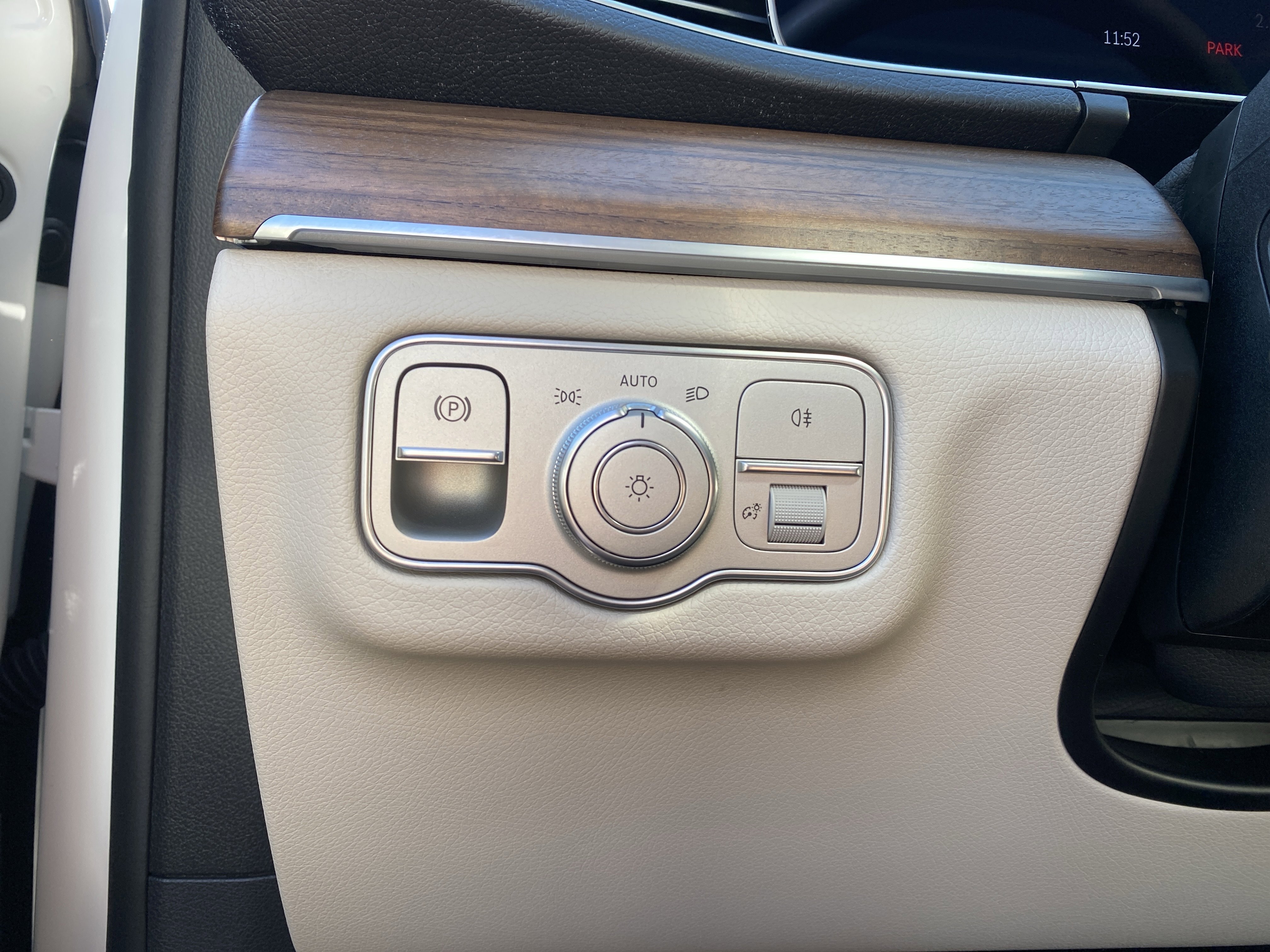 New 2026 Mercedes-Benz GLE 350 4MATIC image 16