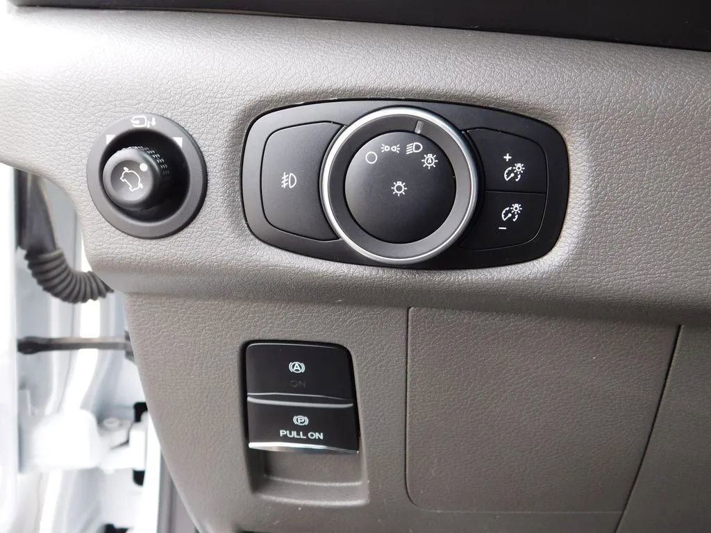 Used 2023 Ford Transit 350 XLT image 21