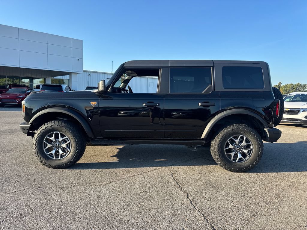 Used 2024 Ford Bronco Badlands AWD/4WD image 3