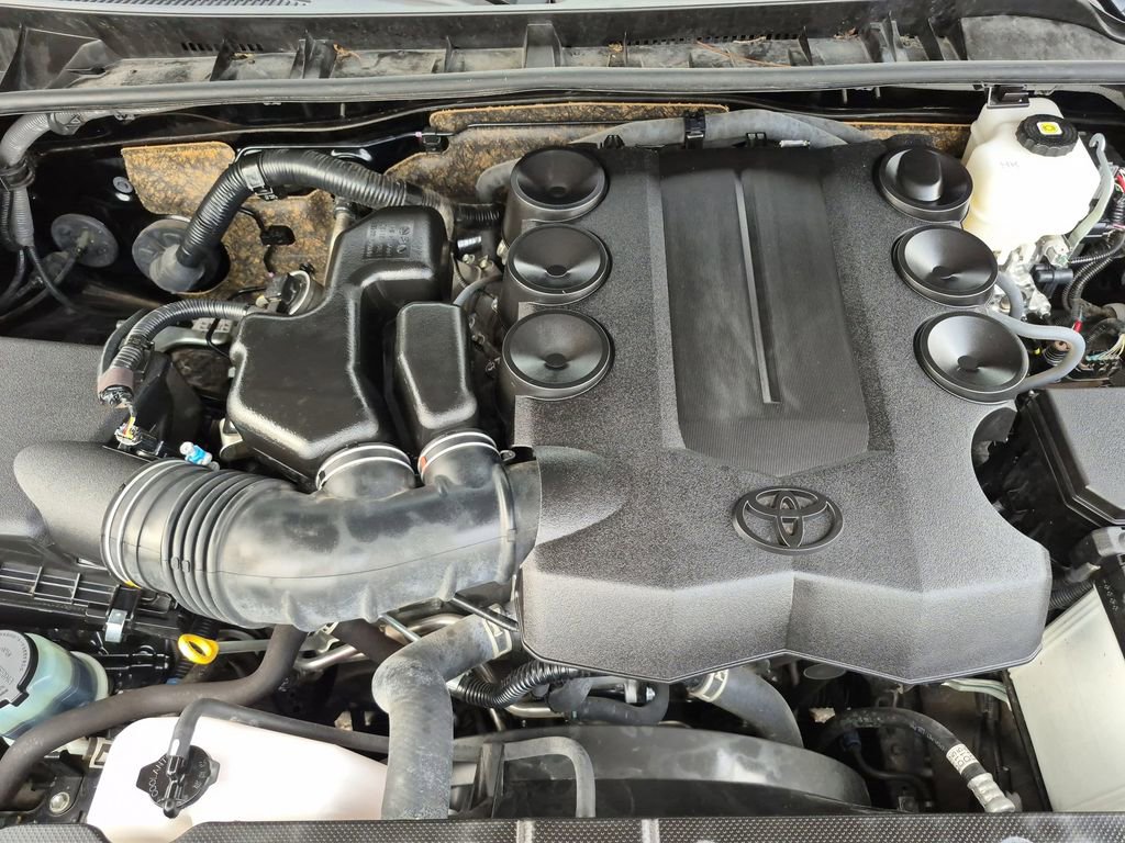 Used 2024 Toyota 4Runner TRD Off-Road Premium image 16