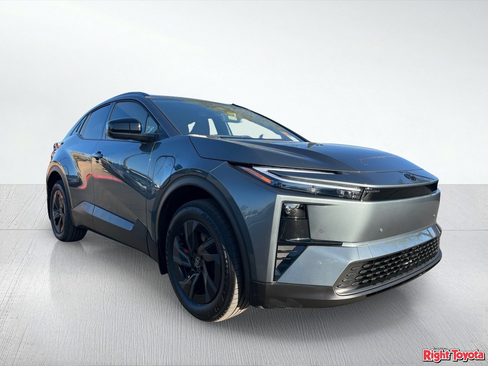 Used 2026 Toyota C-HR AWD/4WD image 9